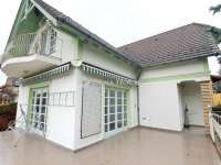 Eladó családi ház, Dunakeszin 185 M Ft, 7 szobás