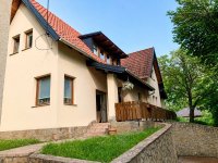 Eladó családi ház, Piliscsabán 139.9 M Ft, 5 szobás