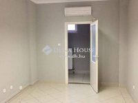 Eladó téglalakás