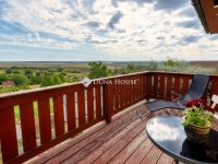 Eladó nyaraló, Pázmándon 199.9 M Ft, 10 szobás