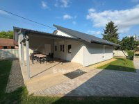 Eladó nyaraló, Abádszalókban 68 M Ft, 2+1 szobás