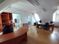 Kiadó iroda, Veszprémben 238 E Ft / hó, 4 szobás