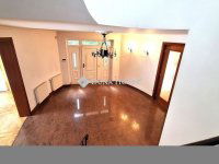 Eladó családi ház, II. kerületben 249.9 M Ft, 6 szobás