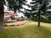 Eladó családi ház, III. kerületben 429 M Ft, 7 szobás