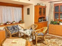 Eladó családi ház, III. kerületben 220 M Ft, 6 szobás