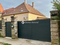 Eladó sorház, XVI. kerületben 139.9 M Ft, 2 szobás