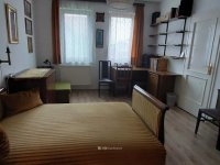 Eladó családi ház, Héderváron 119.9 M Ft, 6+2 szobás