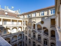 Eladó téglalakás, V. kerületben 134.999 M Ft, 2 szobás