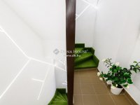 Eladó családi ház, XII. kerületben 395 M Ft, 14 szobás