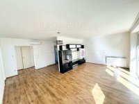 Eladó téglalakás, Győrött 83.99 M Ft, 4 szobás