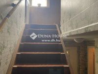 Eladó családi ház, Piliscsabán 149.9 M Ft, 5 szobás