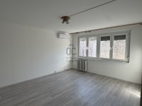 Eladó panellakás, Kecskeméten 35.9 M Ft, 1 szobás
