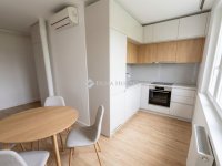 Eladó panellakás, Szigetszentmiklóson 57.9 M Ft, 2+1 szobás