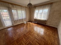 Eladó családi ház, Dánszentmiklóson 65 M Ft, 5 szobás