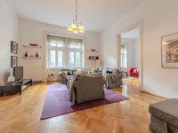 Eladó téglalakás, VI. kerületben 165 M Ft, 5 szobás