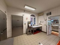 Eladó üzlethelyiség, Kisújszálláson 95 M Ft