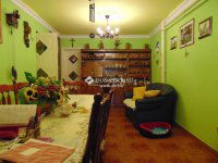 Eladó családi ház, Úrin 260 M Ft, 8 szobás