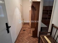 Eladó családi ház, Szombathelyen 69.99 M Ft, 6 szobás