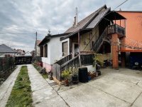Eladó családi ház, Vecsésen 79.9 M Ft, 5 szobás