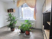 Eladó családi ház, Győrött 65.99 M Ft, 2 szobás