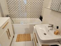 Eladó téglalakás, III. kerületben 144.9 M Ft, 3 szobás