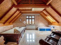 Eladó családi ház, Budajenőn 950 M Ft, 5 szobás