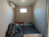 Eladó családi ház, Jászberényben 28 M Ft, 1+4 szobás