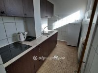 Eladó családi ház, Pápán 249 M Ft, 9+11 szobás