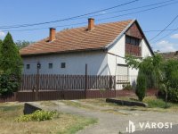 Eladó családi ház