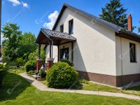 Eladó családi ház, Győrött 72.8 M Ft, 5 szobás