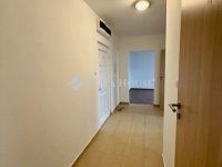 Eladó panellakás, Pécsett 49 M Ft, 3 szobás