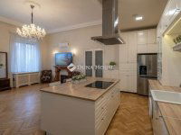 Eladó téglalakás, XIV. kerületben 180 M Ft, 4 szobás