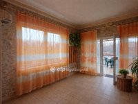 Eladó családi ház, Pusztaszabolcson 72.5 M Ft, 4+1 szobás