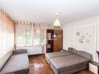Eladó családi ház, Szombathelyen 95 M Ft, 9 szobás