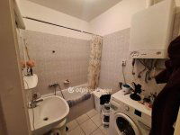 Eladó téglalakás, Lajosmizsén 32 M Ft, 1 szobás