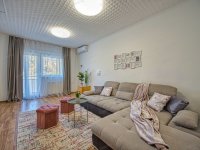 Eladó panellakás, XXI. kerületben 61 M Ft, 1+1 szobás