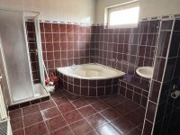 Eladó családi ház, Sárbogárdon 43.9 M Ft, 7 szobás