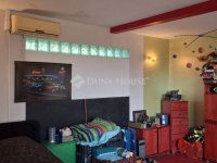 Eladó családi ház, Pécsett 115 M Ft, 4+1 szobás