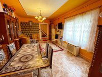 Eladó családi ház, IV. kerületben 98 M Ft, 4 szobás