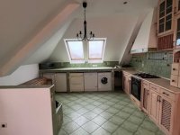 Eladó téglalakás, Tatabányán 66 M Ft, 4 szobás