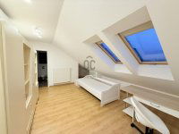 Eladó téglalakás, VI. kerületben 149.9 M Ft, 4 szobás