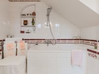 Eladó családi ház, Leányfaluban 275 M Ft, 5 szobás