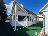 Eladó üzlethelyiség, Balatonakarattyán 58 M Ft