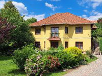 Eladó családi ház, Egerben 239 M Ft, 4 szobás