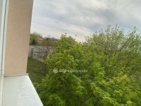 Eladó panellakás, Ajkán 31.5 M Ft, 1+1 szobás
