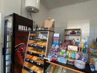 Eladó üzlethelyiség