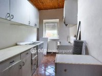 Eladó családi ház, Újszászon 15.9 M Ft, 3 szobás