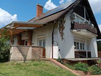 Eladó családi ház, Szolnokon 164.9 M Ft, 7 szobás