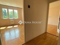 Eladó panellakás, III. kerületben 79.99 M Ft, 3 szobás