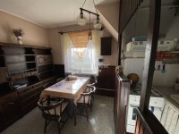 Eladó téglalakás, Veszprémben 79.99 M Ft, 3+3 szobás